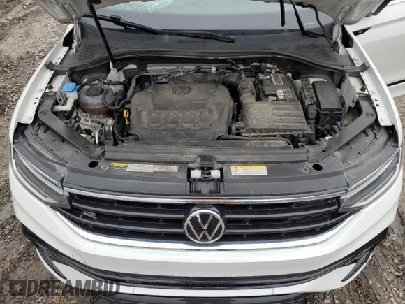 2022 Volkswagen Tiguan SE R-Line Black with VIN 3VV8B7AX8NM072183, listed as a Copart auction lot 42331045 with 87,387 mi miles and Salvage Title. Bid and sale history available at DreamBid. Image 12.