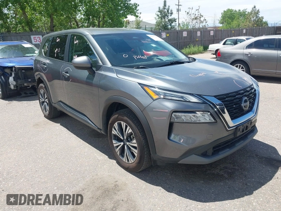 2023 Nissan Rogue SV z VIN 5N1BT3BA1PC838372, wystawiony jako IAAI lot #42257021 z przebiegiem 49 971 mil mil oraz . Historia ofert i sprzedaży dostępna na DreamBid. Obrazek 1.