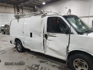 2006 Chevrolet Express Cargo Van with VIN 1GCFG15X861262059, listed as a IAAI auction lot 41803770 with 199,997 mi miles. Bid and sale history available at carsss.com. Image 6.