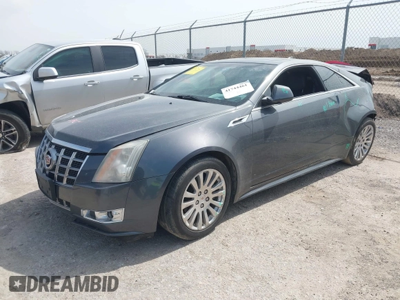 2012 Cadillac CTS Premium z VIN 1G6DP1E37C0137398, wystawiony jako IAAI lot #41744461 z przebiegiem 159 974 mil mil oraz . Historia ofert i sprzedaży dostępna na DreamBid. Obrazek 2.