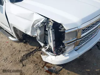 2014 Chevrolet Silverado 1500 LT with VIN 1GCRCREH2EZ374761, listed as a IAAI auction lot 41802782 with 132,379 mi miles. Bid and sale history available at carsss.com. Image 6.