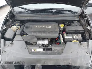 2016 Jeep Cherokee Latitude с VIN 1C4PJLCB2GW362820, выставлен на аукционе IAAI как лот 42432734 с пробегом 137 325 миль миль и . История ставок и продаж доступна на DreamBid. Изображение 10.