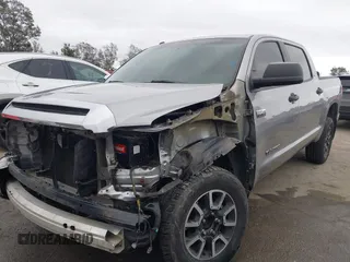 2017 Toyota Tundra 2WD SR5 with VIN 5TFEY5F15HX222712, listed as a IAAI auction lot 42064891 with 214,782 mi miles. Bid and sale history available at carsss.com. Image 6.