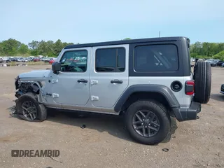 2024 Jeep Wrangler Sport S z VIN 1C4PJXDG1RW304993, wystawiony jako IAAI lot #42387509 z przebiegiem 6 987 mil mil oraz . Historia ofert i sprzedaży dostępna na DreamBid. Obrazek 14.