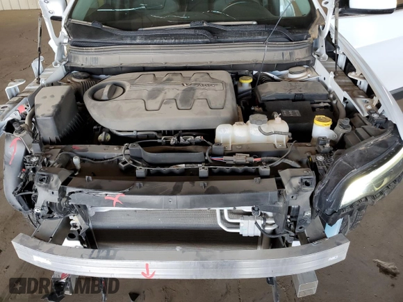 2020 Jeep Cherokee Altitude с VIN 1C4PJMLX9LD647974, выставлен на аукционе Copart как лот 55126625 с пробегом 24 967 миль миль и Списание • Salvage title. История ставок и продаж доступна на DreamBid. Изображение 11.