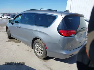 2021 Chrysler Voyager LXI with VIN 2C4RC1DG7MR566518, listed as a IAAI auction lot 41624729 with 93,489 mi miles. Bid and sale history available at carsss.com. Image 3.