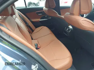 2024 Mercedes-Benz C 300 z VIN W1KAF4HB7RR224770, wystawiony jako IAAI lot #42301367 z przebiegiem 8 503 mil mil oraz . Historia ofert i sprzedaży dostępna na DreamBid. Obrazek 8.