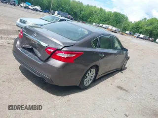 2017 Nissan Altima SL z VIN 1N4AL3AP3HC130928, wystawiony jako IAAI lot #42214859 z przebiegiem 17 mil mil oraz . Historia ofert i sprzedaży dostępna na DreamBid. Obrazek 4.