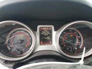 2018 Dodge Journey SE with VIN 3C4PDCAB6JT517988, listed as a Copart auction lot 48103275 with 129,897 mi miles and Salvage Title. Bid and sale history available at DreamBid. Image 9.