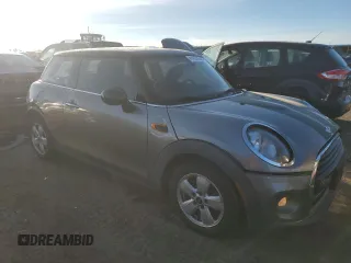 2017 MINI Hardtop Cooper with VIN WMWXP5C51H3C63722, listed as a Copart auction lot 41685295 with 92,207 mi miles and Salvage title. Bid and sale history available at DreamBid. Image 4.