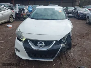 2018 Nissan Maxima SL with VIN 1N4AA6AP7JC389452, listed as a IAAI auction lot 40735392 with 120,076 mi miles. Bid and sale history available at carsss.com. Image 6.