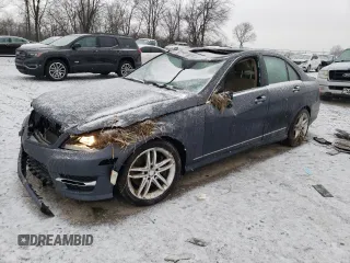 2013 Mercedes-Benz C-Class C 300 Sport with VIN WDDGF8AB2DG139366, listed as a Copart auction lot 45142025 with 91,639 mi miles and Salvage Title. Bid and sale history available at carsss.com. Image 1.