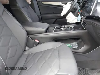2024 Volkswagen Atlas SE with VIN 1V2KE2CA7RC228100, listed as a IAAI auction lot 42007768 with 27,956 mi miles and . Bid and sale history available at DreamBid. Image 5.