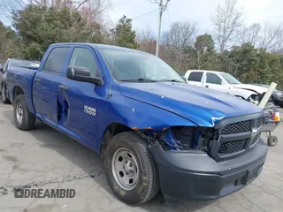 2016 Ram 1500 Express z VIN 1C6RR6KG0GS340295, wystawiony jako IAAI lot #41658633 z przebiegiem 41 292 mil mil oraz . Historia ofert i sprzedaży dostępna na DreamBid. Obrazek 1.