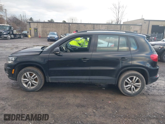 2015 Volkswagen Tiguan SE z VIN WVGBV7AXXFW612903, wystawiony jako IAAI lot #41017461 z przebiegiem 149 297 mil mil oraz . Historia ofert i sprzedaży dostępna na DreamBid. Obrazek 15.