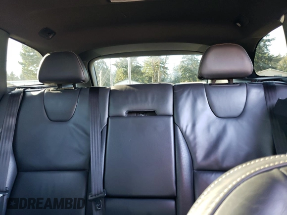 2017 Volvo XC60 R-Design with VIN YV449MRS7H2128140, listed as a Copart auction lot 89215325 with 61,559 mi miles and Salvage title. Bid and sale history available at DreamBid. Image 10.