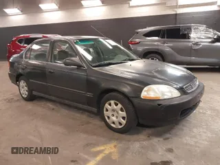 1998 Honda Civic LX with VIN 2HGEJ6679WH557828, listed as a IAAI auction lot 41794170 with 183,558 mi miles. Bid and sale history available at carsss.com. Image 1.