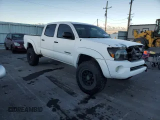 2008 Toyota Tacoma PreRunner with VIN 3TMKU72N98M015653, listed as a Copart auction lot 41821325 with 221,568 mi miles and Salvage title. Bid and sale history available at DreamBid. Image 4.
