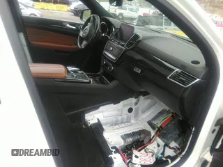 2019 Mercedes-Benz GLE 43 AMG z VIN 4JGED6EB3KA133478, wystawiony jako IAAI lot #39353380 z przebiegiem 100 564 mil mil oraz . Historia ofert i sprzedaży dostępna na DreamBid. Obrazek 5.
