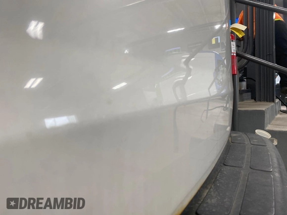 2014 Chevrolet Express Cargo z VIN 1GCSGAFX7E1163258, wystawiony jako IAAI lot #42501106 z przebiegiem 214 104 mil mil oraz . Historia ofert i sprzedaży dostępna na DreamBid. Obrazek 54.