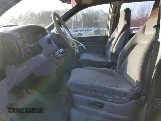1997 Dodge Caravan with VIN 2B4FP25B9VR248592, listed as a Copart auction lot 44271395 with 136,274 mi miles and Non Repairable. Bid and sale history available at carsss.com. Image 7.