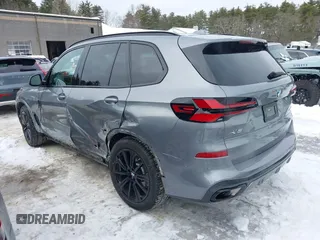 2024 BMW X5 xDrive40i z VIN 5UX23EU06R9S09659, wystawiony jako IAAI lot #41444238 z przebiegiem 26 923 mil mil oraz . Historia ofert i sprzedaży dostępna na DreamBid. Obrazek 14.