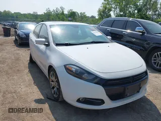 2015 Dodge Dart SXT z VIN 1C3CDFBB1FD141636, wystawiony jako IAAI lot #42393682 z przebiegiem 137 538 mil mil oraz . Historia ofert i sprzedaży dostępna na DreamBid. Obrazek 1.