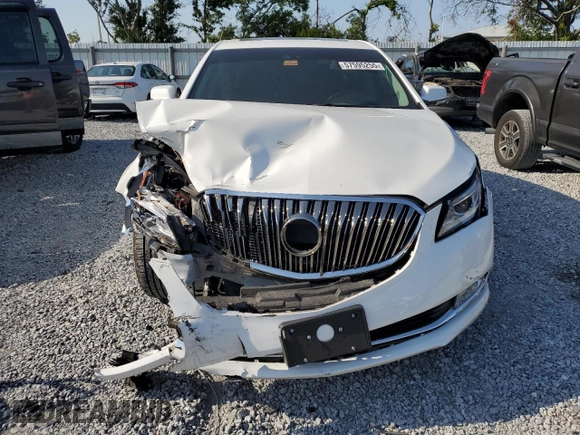 2016 Buick LaCrosse Sport Touring with VIN 1G4G45G3XGF172622, listed as a Copart auction lot 57595255 with 63,893 mi miles and Salvage title. Bid and sale history available at DreamBid. Image 5.