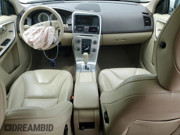 2011 Volvo XC60 3.0T with VIN YV4902DZXB2191880, listed as a Copart auction lot 62069195 with 94,414 mi miles and Clean title. Bid and sale history available at DreamBid. Image 8.