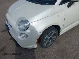 2015 FIAT 500e with VIN 3C3CFFGE9FT522920, listed as a IAAI auction lot 41725773 with 53,300 mi miles. Bid and sale history available at carsss.com. Image 6.
