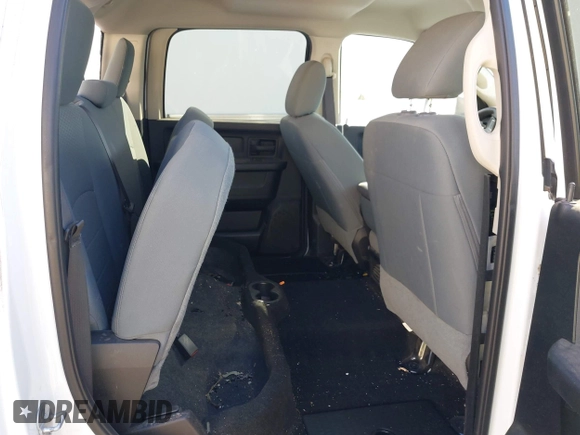 2015 Ram 2500 Tradesman with VIN 3C6UR5CL4FG665098, listed as a IAAI auction lot 42249739 with 34,165 mi miles and . Bid and sale history available at DreamBid. Image 8.