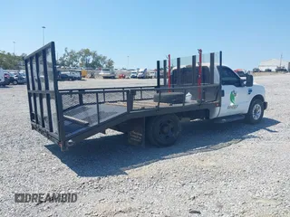 2008 Ford F-350 XL with VIN 1FDSF34518EA74407, listed as a IAAI auction lot 40175787 with 129,180 mi miles and . Bid and sale history available at DreamBid. Image 4.