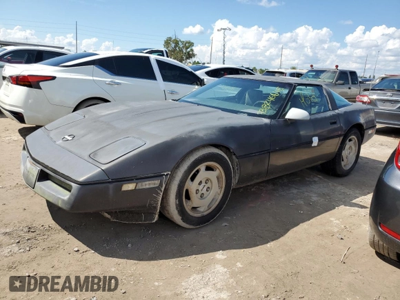 1988 Chevrolet Corvette z VIN 1G1YY2182J5119855, wystawiony jako Copart lot #73824664 z przebiegiem Nie podano mil oraz Szkoda całkowita • Salvage title. Historia ofert i sprzedaży dostępna na DreamBid. Obrazek 1.