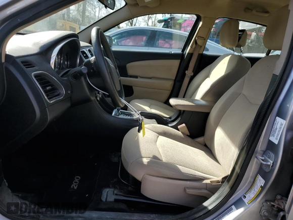 2013 Chrysler 200 LX with VIN 1C3CCBAB8DN641216, listed as a Copart auction lot 88522715 with 158,124 mi miles and Salvage Title. Bid and sale history available at carsss.com. Image 7.