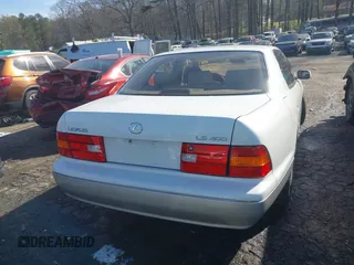2000 Lexus LS 400 with VIN JT8BH28F7Y0168492, listed as a IAAI auction lot 41810357 with 92,472 mi miles and . Bid and sale history available at carsss.com. Image 17.
