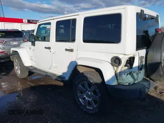 2017 Jeep Wrangler Unlimited Sahara with VIN 1C4BJWEG0HL587163, listed as a IAAI auction lot 41252399 with 84,983 mi miles. Bid and sale history available at carsss.com. Image 14.