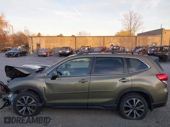 2022 Subaru Forester Limited with VIN JF2SKAPC2NH415436, listed as a IAAI auction lot 40855122 with 13,319 mi miles. Bid and sale history available at carsss.com. Image 14.
