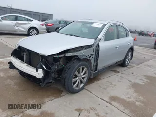 2015 Infiniti QX50 z VIN JN1BJ0HR6FM772516, wystawiony jako IAAI lot #41999873 z przebiegiem 100 673 mil mil oraz . Historia ofert i sprzedaży dostępna na DreamBid. Obrazek 2.