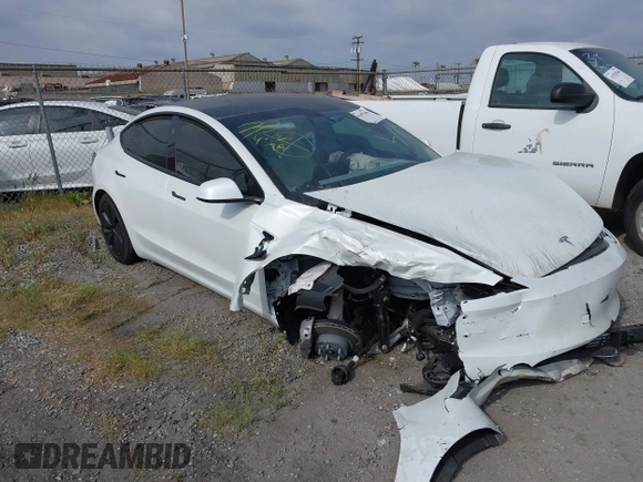 2024 Tesla Model 3 Long Range with VIN 5YJ3E1EB7RF854092, listed as a IAAI auction lot 41697646 with 7,371 mi miles and . Bid and sale history available at DreamBid. Image 1.