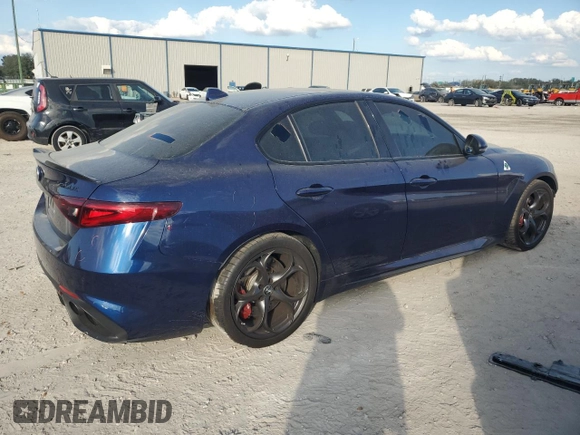 2017 Alfa Romeo Giulia with VIN ZARFAEAV8H7520339, listed as a Copart auction lot 44591745 with 70,994 mi miles and Salvage title. Bid and sale history available at DreamBid. Image 3.