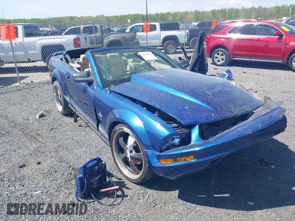 2006 Ford Mustang Standard z VIN 1ZVFT84N265125323, wystawiony jako IAAI lot #42093087 z przebiegiem 193 533 mil mil oraz . Historia ofert i sprzedaży dostępna na DreamBid. Obrazek 1.