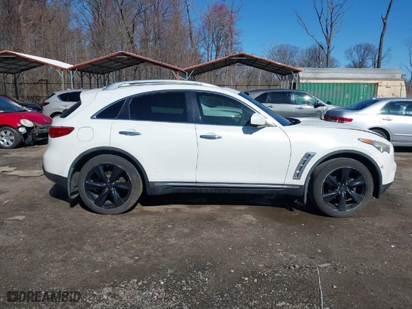 2013 Infiniti FX37 with VIN JN8CS1MW9DM171618, listed as a IAAI auction lot 41847098 with 235,901 mi miles. Bid and sale history available at carsss.com. Image 13.
