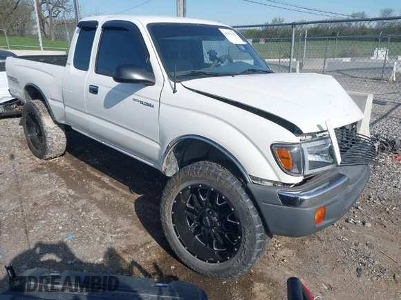 2000 Toyota Tacoma with VIN 5TEWN72N1YZ690947, listed as a IAAI auction lot 41951521 with 207,119 mi miles and . Bid and sale history available at DreamBid. Image 1.
