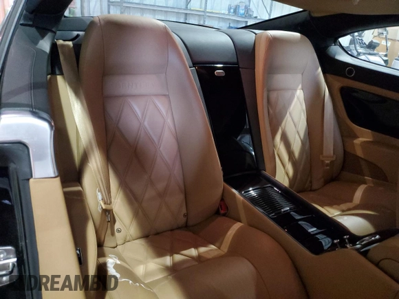 2006 Bentley Continental GT GT z VIN SCBCR63W56C033155, wystawiony jako Copart lot #61441835 z przebiegiem 77 853 mil mil oraz Czysty tytuł • Clean title. Historia ofert i sprzedaży dostępna na DreamBid. Obrazek 10.