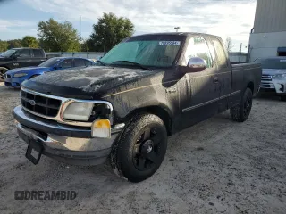 1997 Ford F-150 XL z VIN 1FTEX17L7VKB99342, wystawiony jako Copart lot #79895584 z przebiegiem 220 617 mil mil oraz Szkoda całkowita • Salvage title. Historia ofert i sprzedaży dostępna na DreamBid. Obrazek 1.