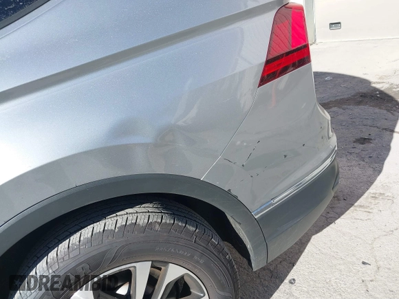 2024 Volkswagen Tiguan S с VIN 3VVFB7AX3RM045163, выставлен на аукционе IAAI как лот 41280613 с пробегом 7 705 миль миль и . История ставок и продаж доступна на DreamBid. Изображение 18.