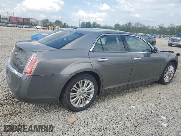 2011 Chrysler 300 C z VIN 2C3CK6CT8BH573845, wystawiony jako Copart lot #56337545 z przebiegiem 89 332 mil mil oraz Szkoda całkowita • Salvage title. Historia ofert i sprzedaży dostępna na DreamBid. Obrazek 3.