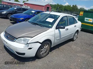 2007 Ford Focus S with VIN 1FAFP34N47W183106, listed as a IAAI auction lot 42540411 with 281,111 mi miles and . Bid and sale history available at DreamBid. Image 2.