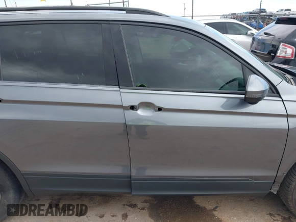 2021 Volkswagen Tiguan S with VIN 3VV0B7AX0MM017433, listed as a IAAI auction lot 42017125 with 54,624 mi miles and . Bid and sale history available at DreamBid. Image 14.