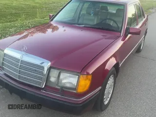 1991 Mercedes-Benz 300 E with VIN WDBEA30DXMB347030, listed as a Copart auction lot 67152445 with 138,248 mi miles and Clean title. Bid and sale history available at DreamBid. Image 11.